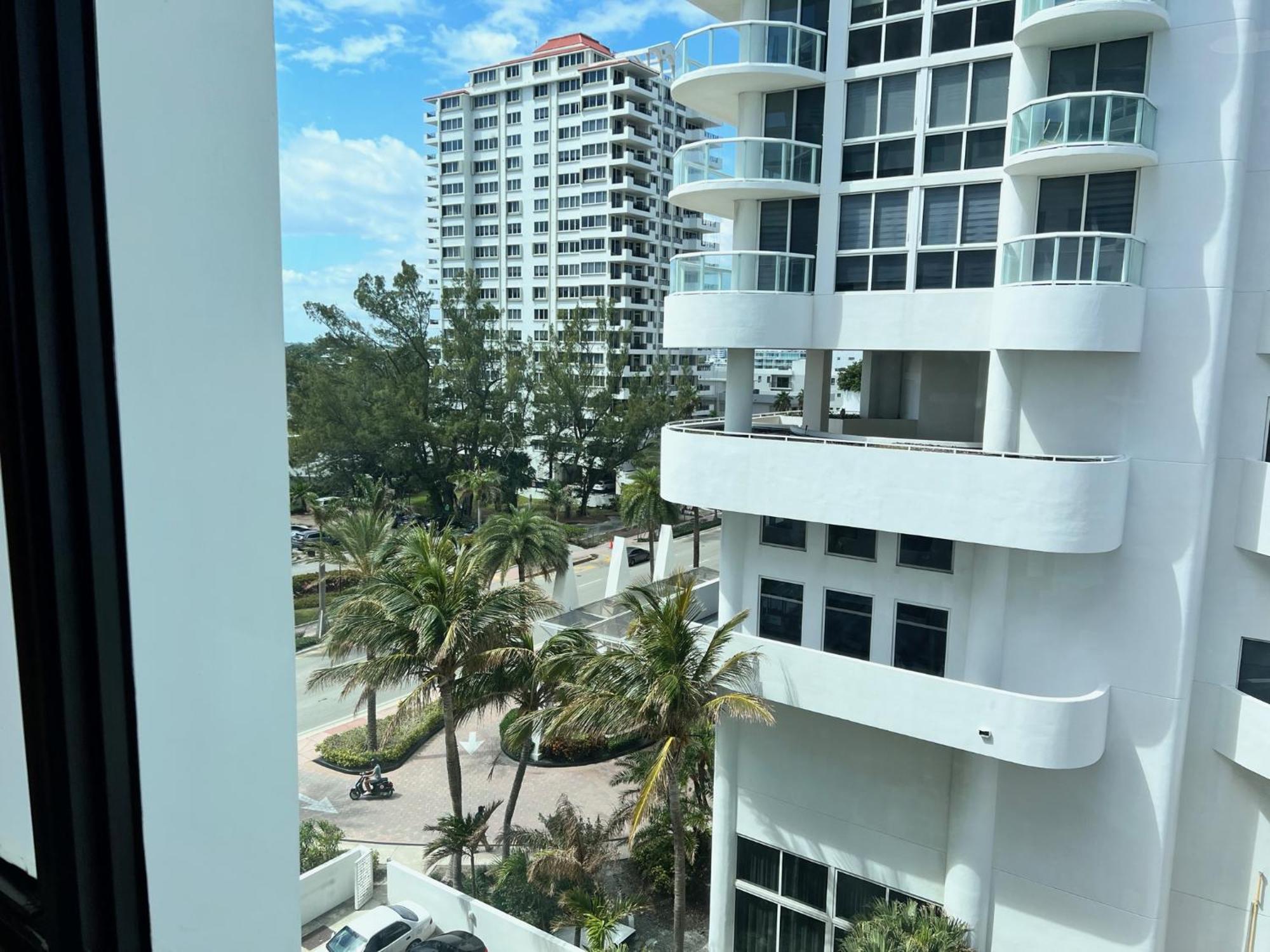 Ocean Front Units At Miami Beach Exterior foto